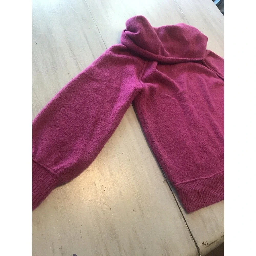 Free People Magic Orchid Echo Beach Oversized Cowl Neck Pullover Sweater Wool XS - Picture 4 of 11